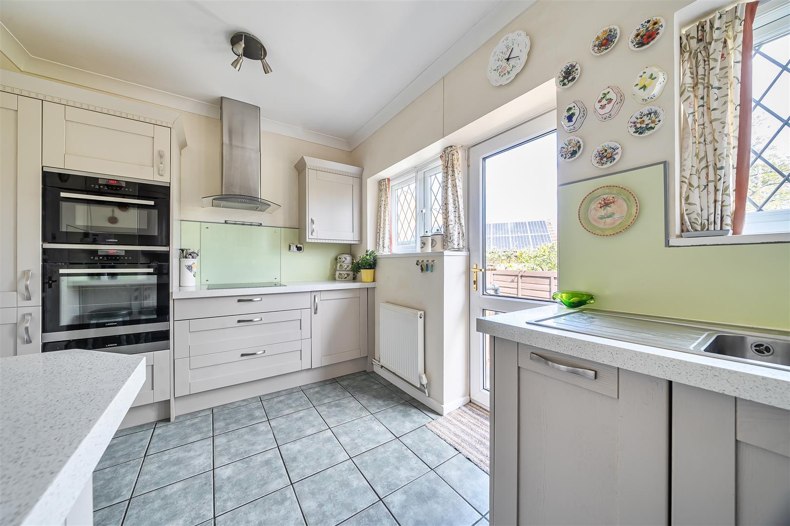 Property Image d2592999-b6f9-4ef1-8bb3-ba24f08719d5