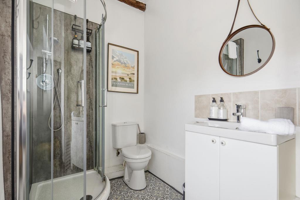 Property Image d27ab229-c917-4169-bd42-91a30bb22c41