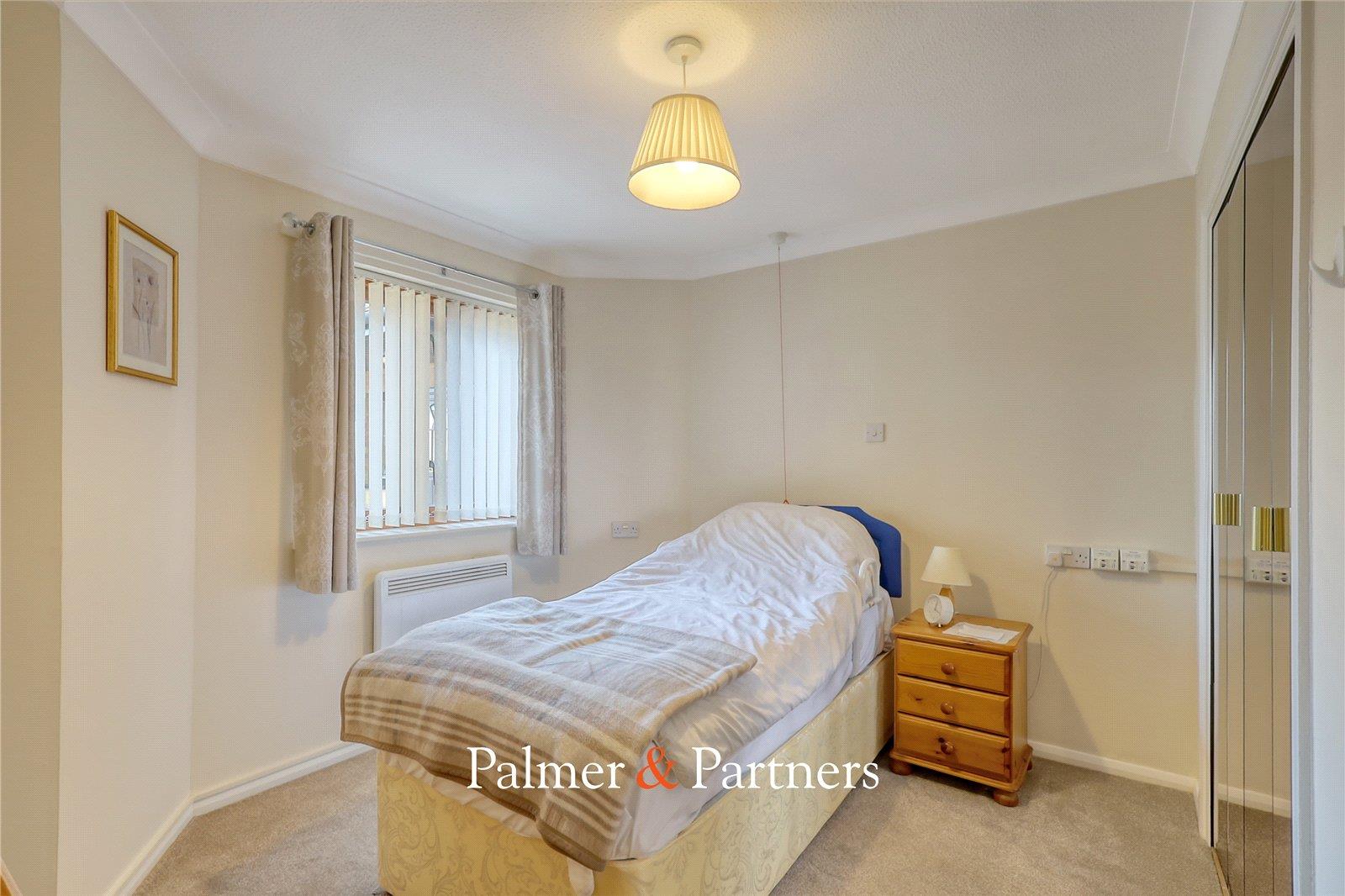 Property Image d28cee69-decb-4a85-9289-f50afc973409