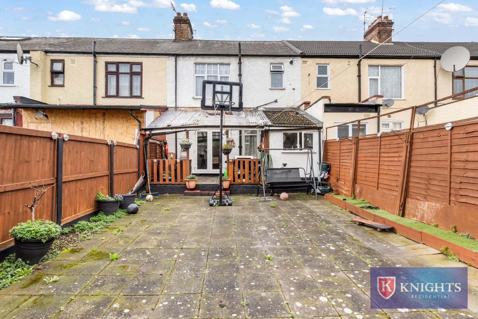 Property Image d2b9b171-ed2b-44b3-80ee-c87cad76e7d7