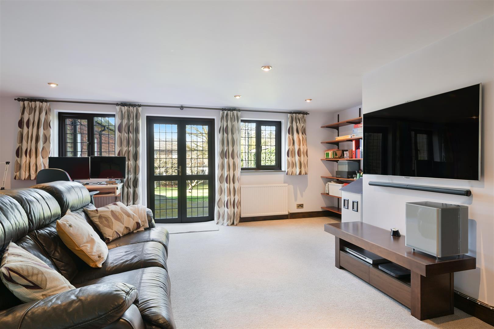 Property Image d2bd2ae8-35e1-4909-b2fd-eb7022ea098d