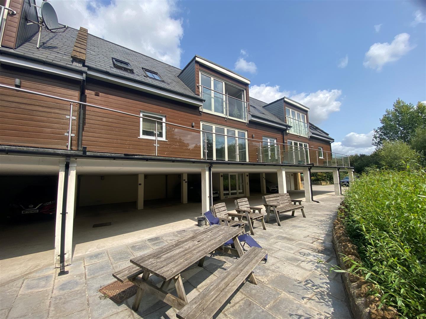 Property Image d2c588ca-8e77-4dda-a885-c15bc2c17a8d