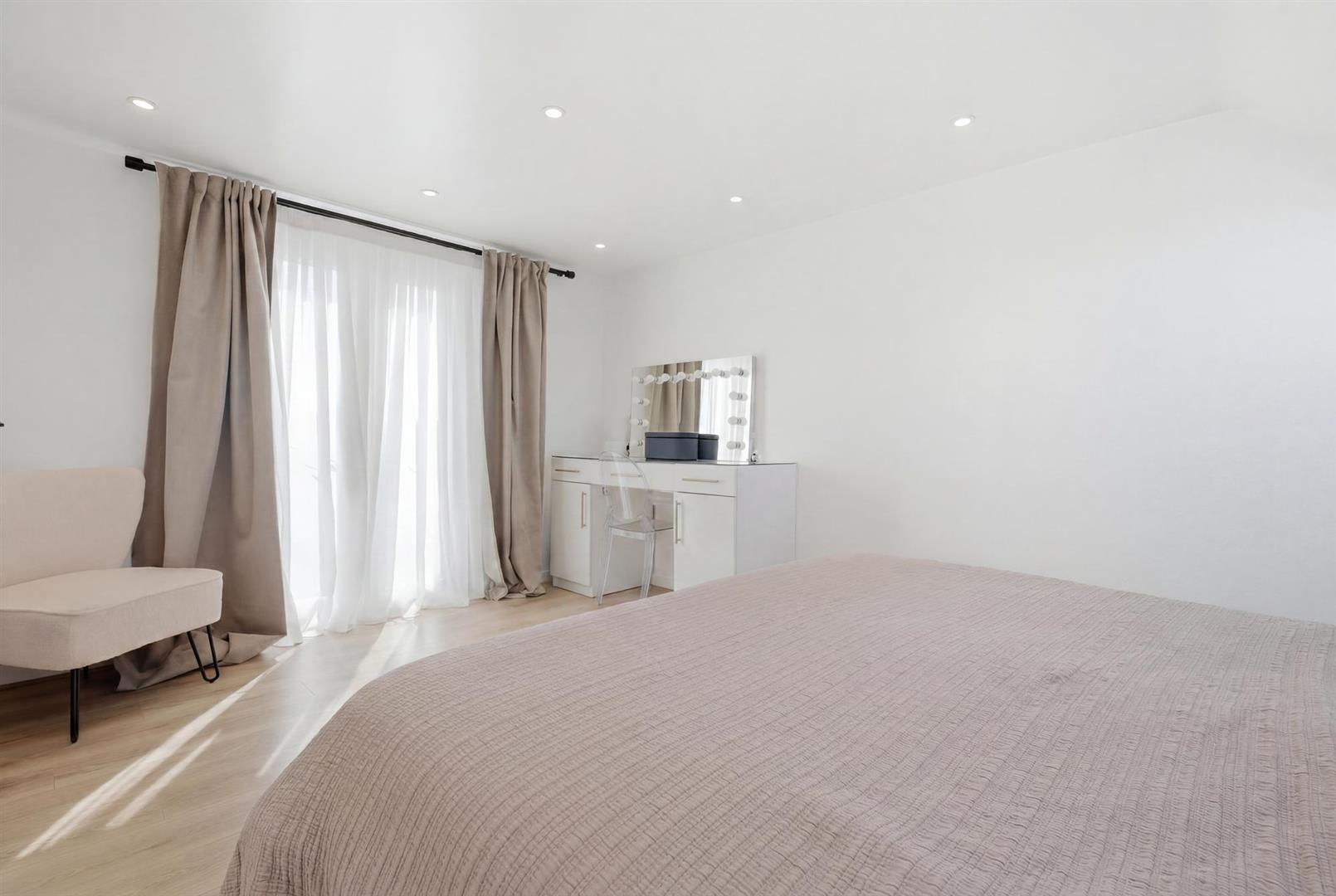 Property Image d2cadec5-c36b-4b61-8034-b4d2e3b6d059