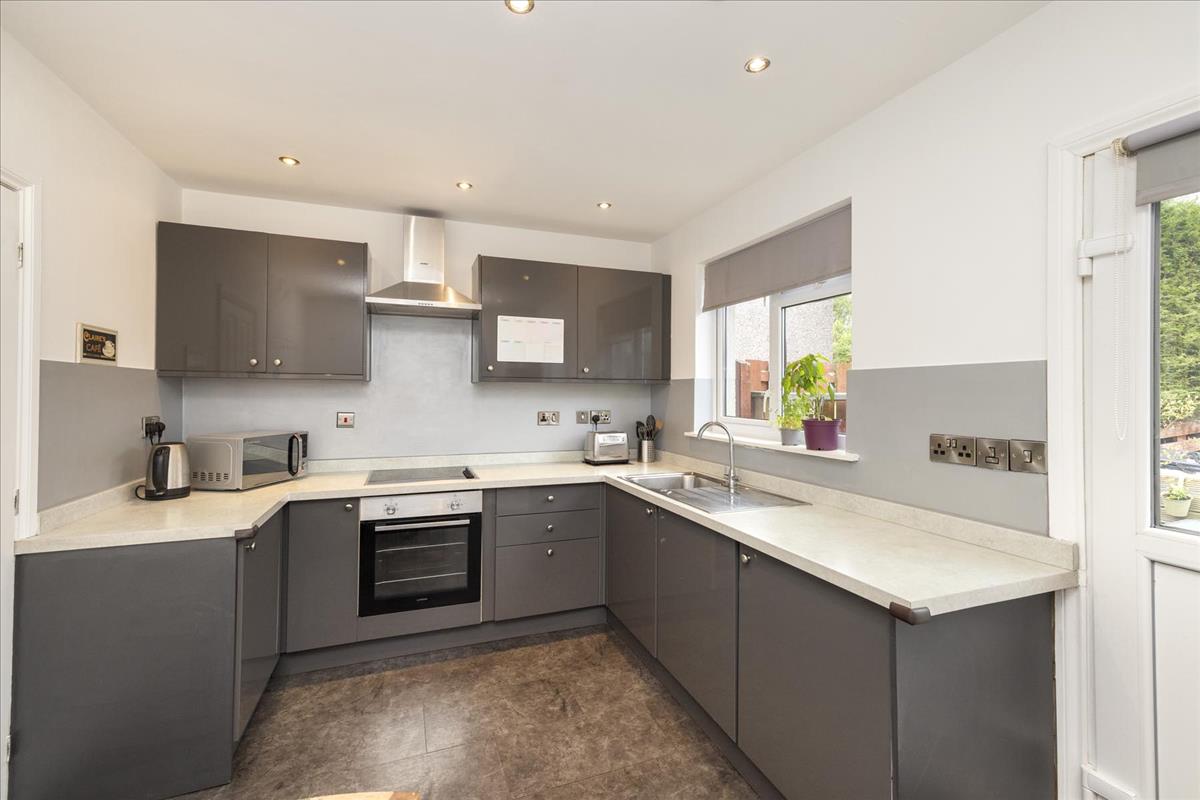 Property Image d2cbb01f-3a2a-4015-8439-e02145a2373b