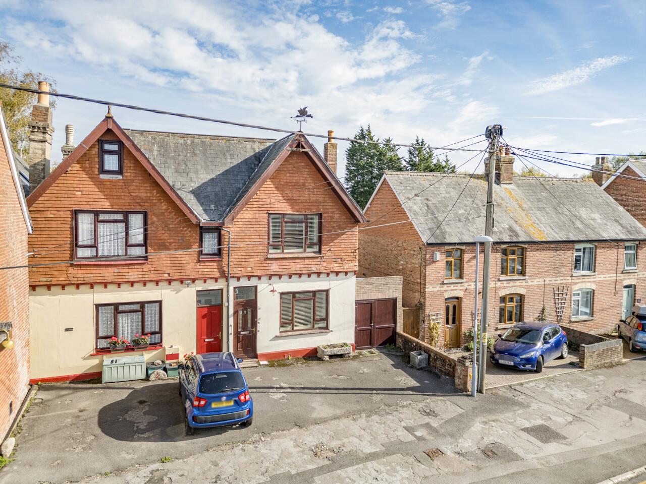 Property Image d2d30191-8e88-47f4-b27e-38727a6a5eb0