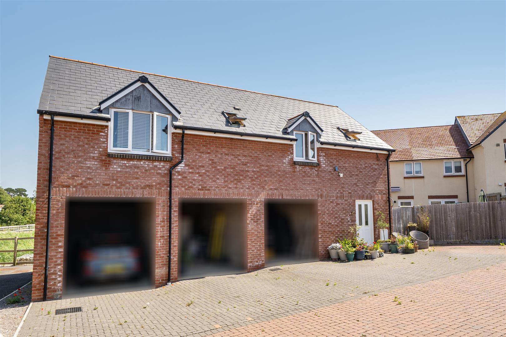 Property Image d2d715b0-cdc5-440d-a37a-0afa394ee83a