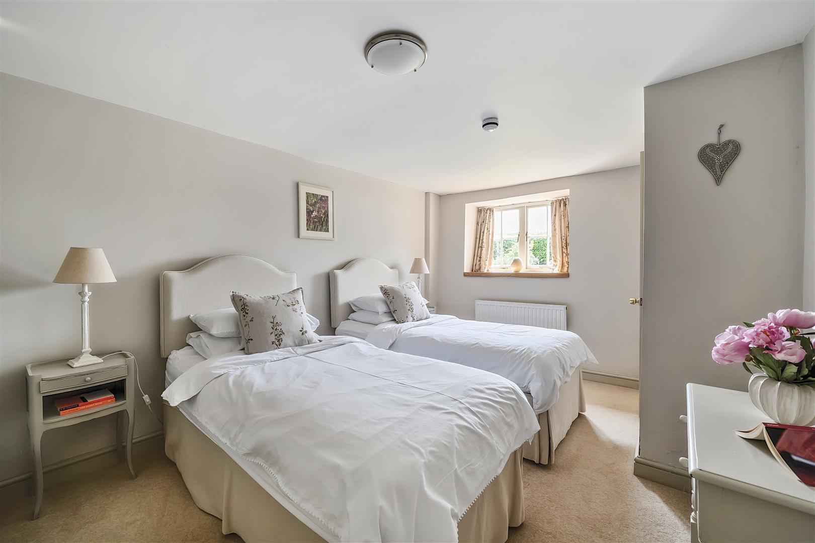 Property Image d2f63ce1-c9e3-4cdf-b881-cd4def5e04f3