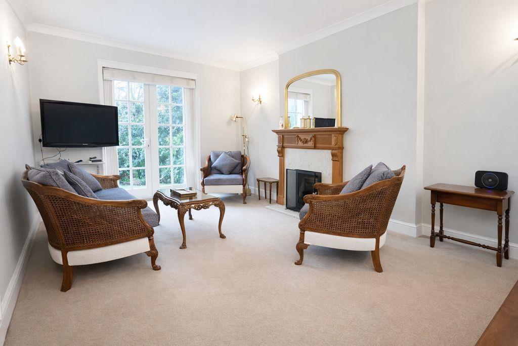 Property Image d300dc0d-ec83-4a42-b474-82a14891c67b