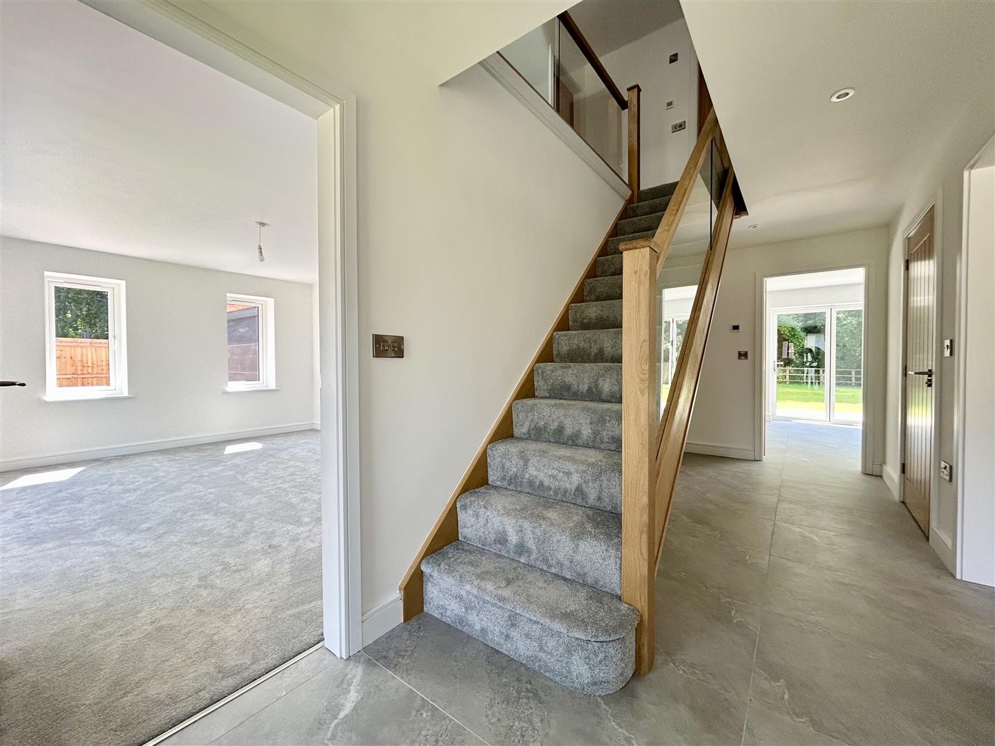 Property Image d3015126-ea90-4ea8-8549-bb937fd88b0d