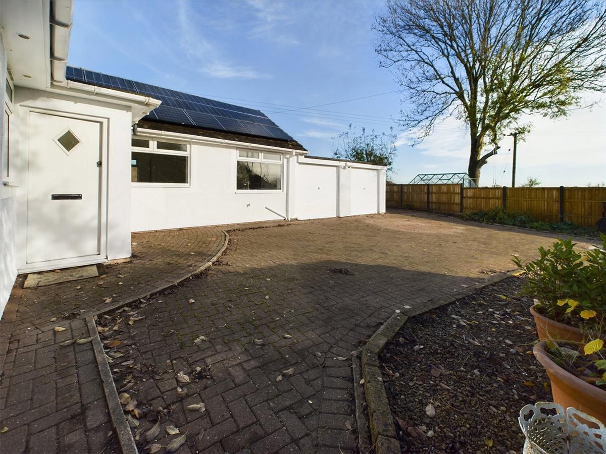 Property Image d31b868e-892f-4c08-95b7-e647c729c812