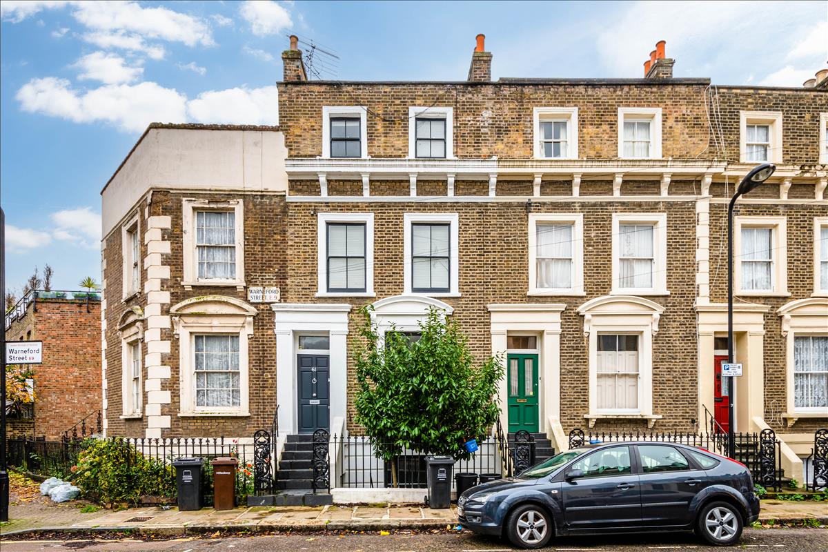 three bedroom triplex period conversion in london fields e9