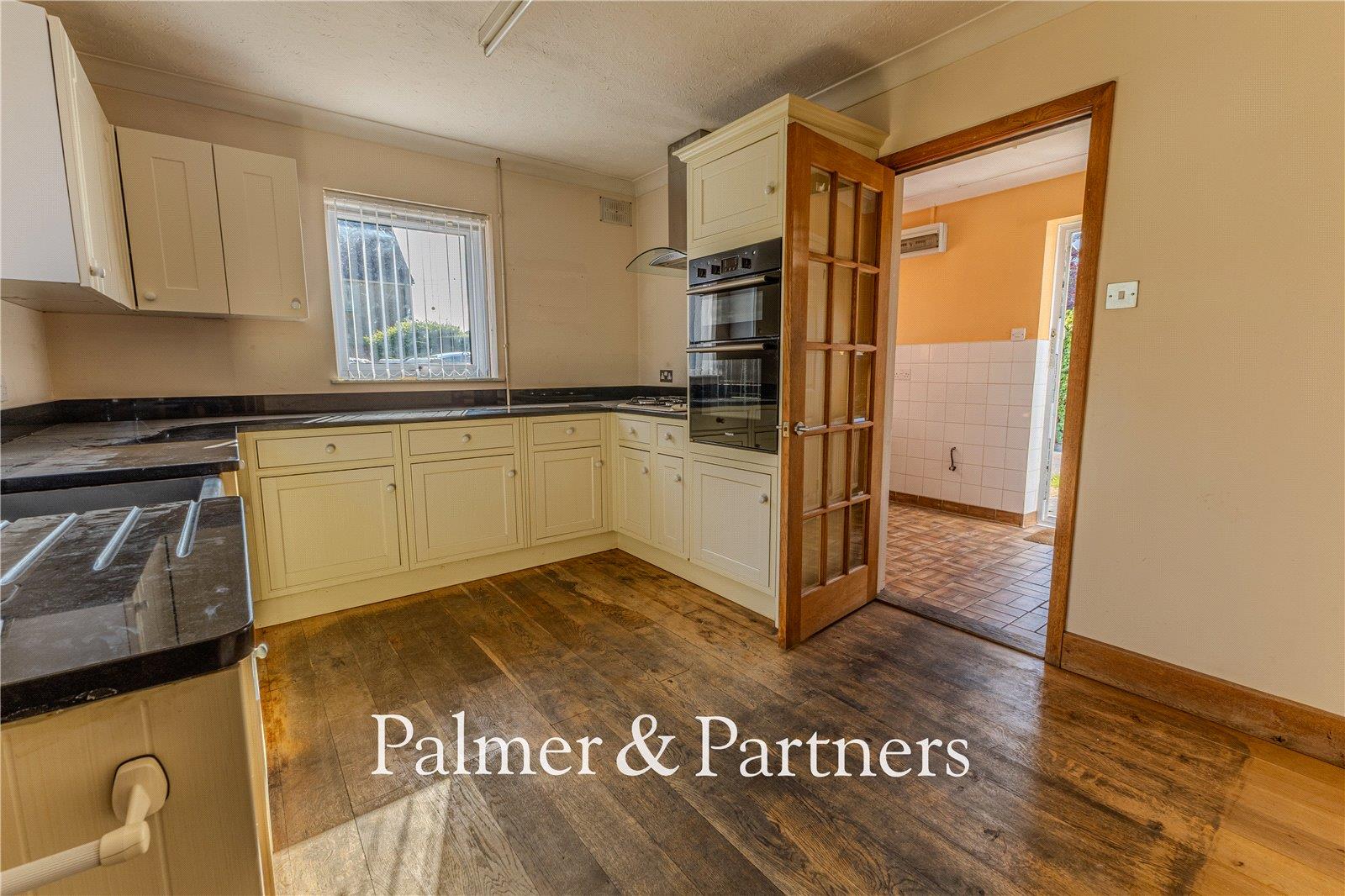 Property Image d327f3b8-6624-46e2-a6c6-d6654df67b3d