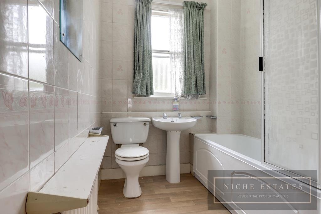 Property Image d337d94b-1854-477d-a53f-31fe8fca4639