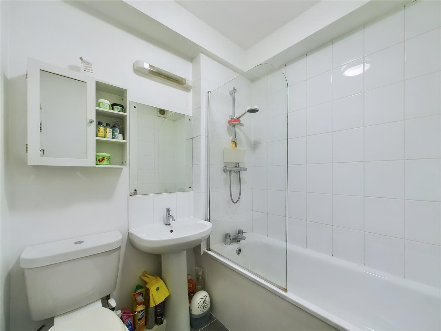 Property Image d354e673-c85a-404c-a751-a353aa70a467