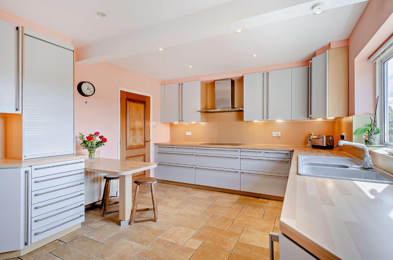 Property Image d3592378-11e8-4d56-b0c1-7089e6f2d516