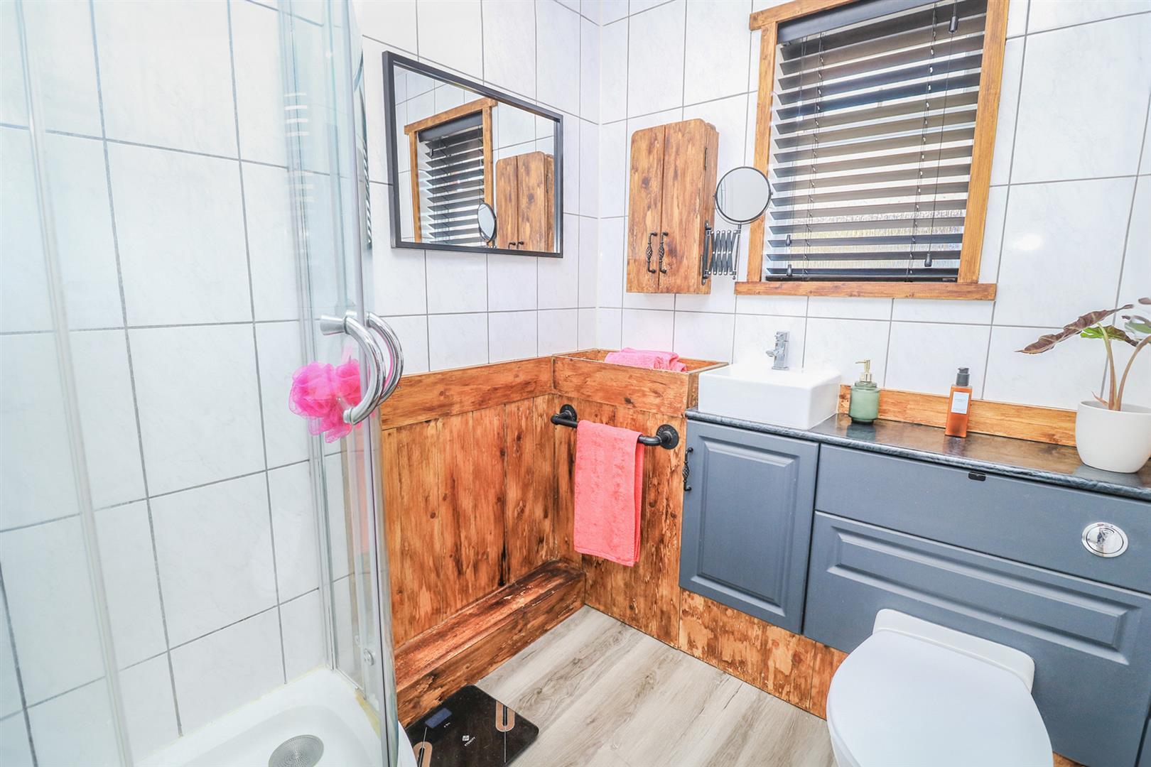 Property Image d374920c-684d-41e8-99dd-41842147f4f6