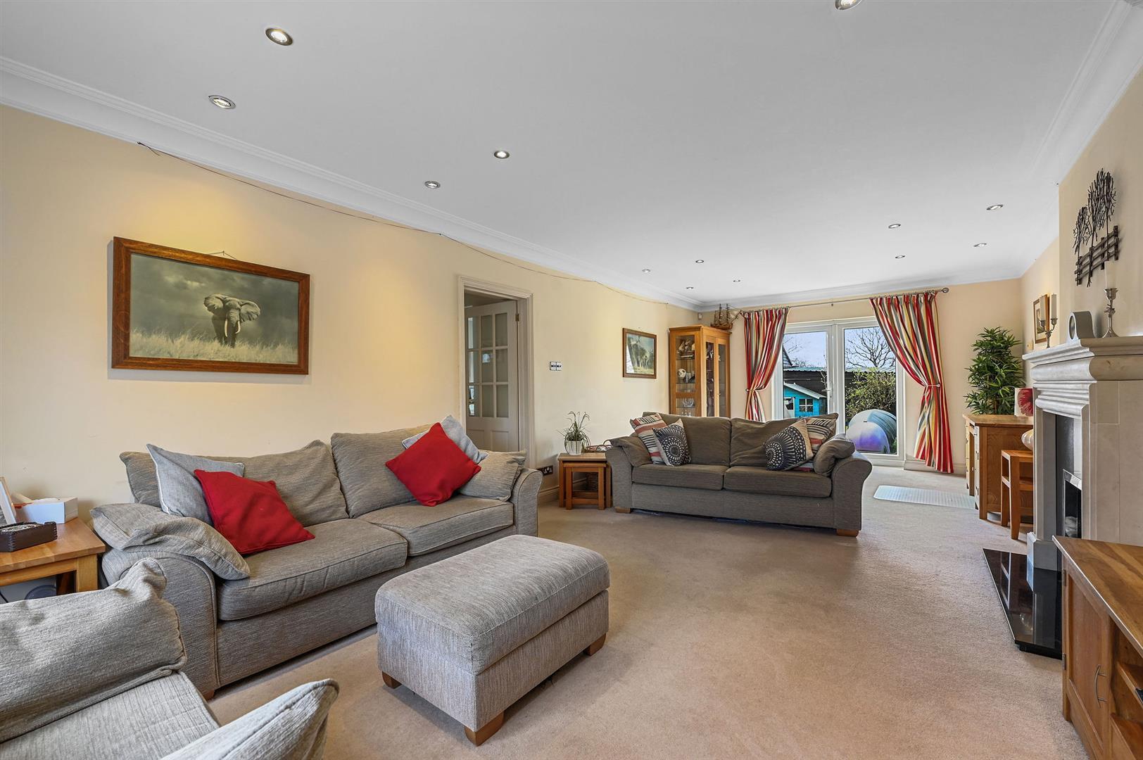 Property Image d377918f-d4f0-4cb4-bb3c-e108ff1c8468