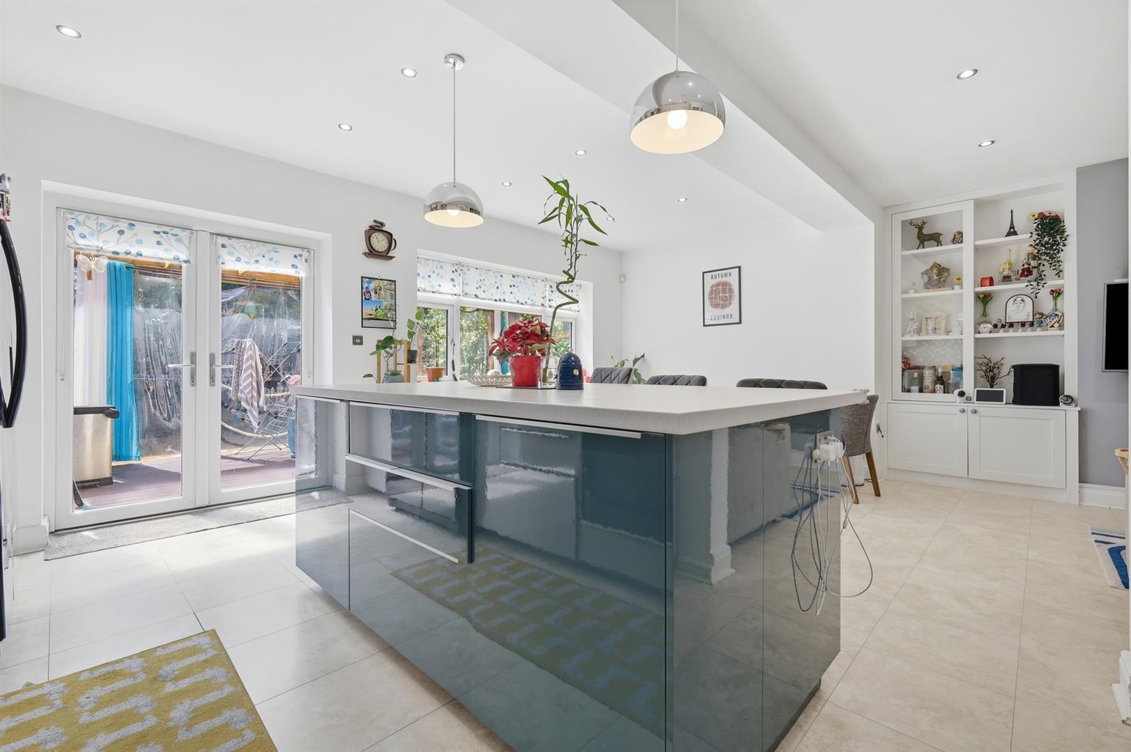 Property Image d38bbee1-2983-4cdb-abb6-bada906f29a4
