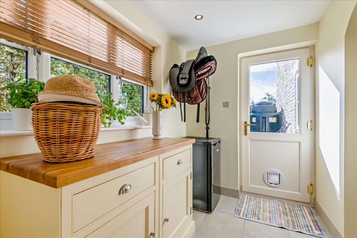 Property Image d3935564-2fb6-4a36-8a2a-c570e0420a4d