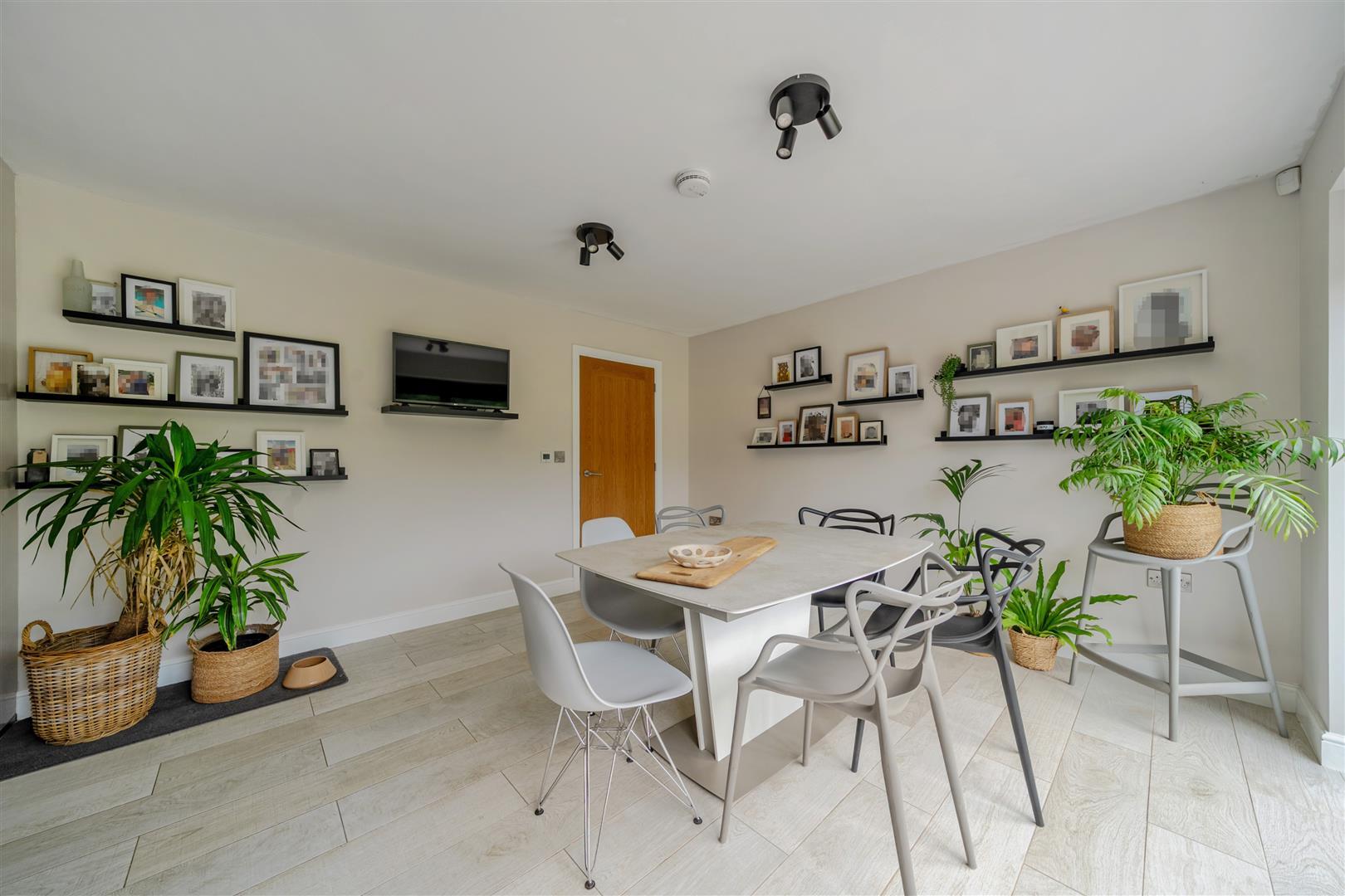 Property Image d393a5f3-6bcf-4f47-b669-0ca6c3e0654d