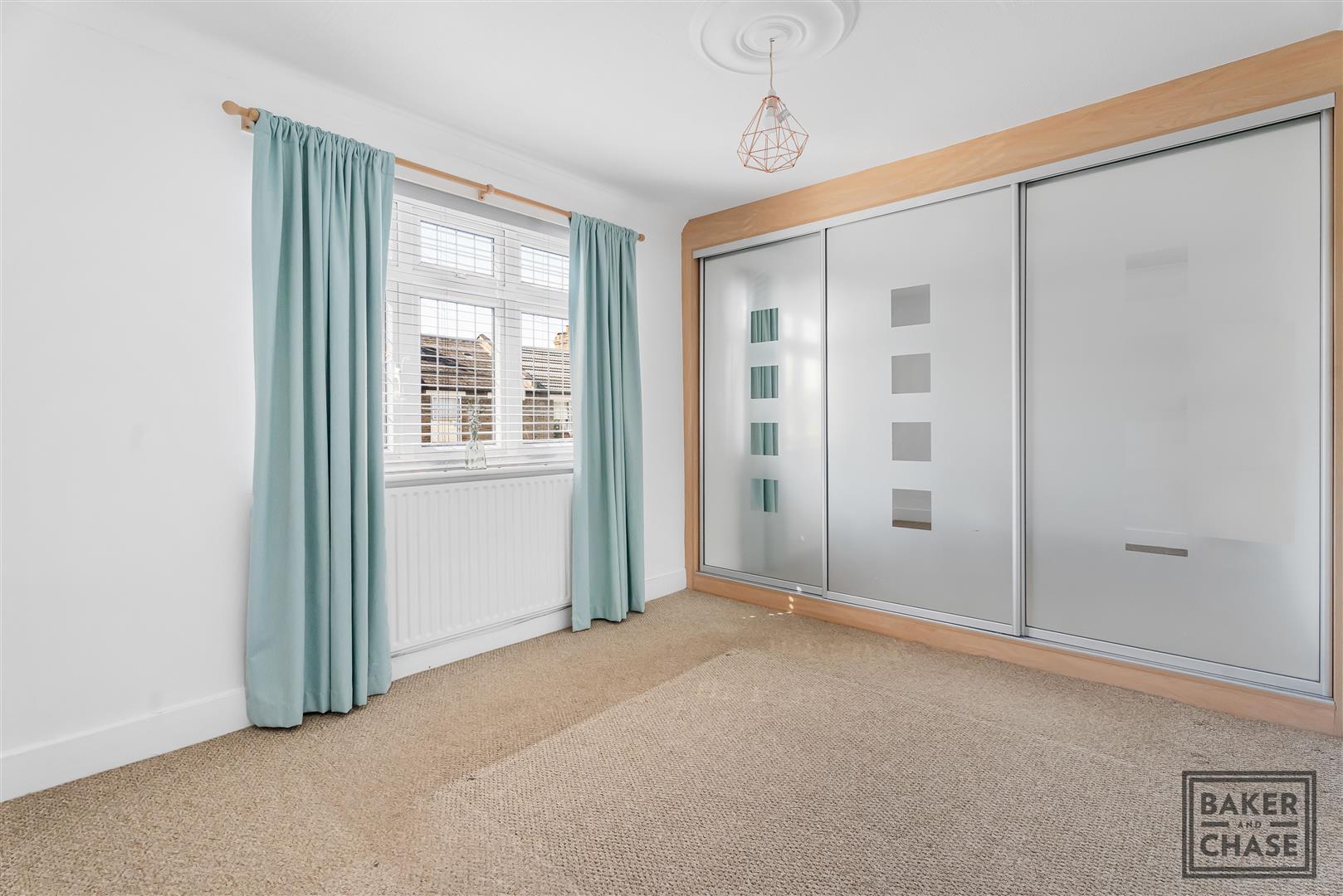 Property Image d3ca84d7-f315-42f9-adf7-dc00448c699b