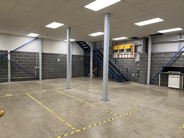 3930 sq.ft warehouse unit to let at Gateway 1000 Arlington Business Park Stevenage - RAB Commercial Property 