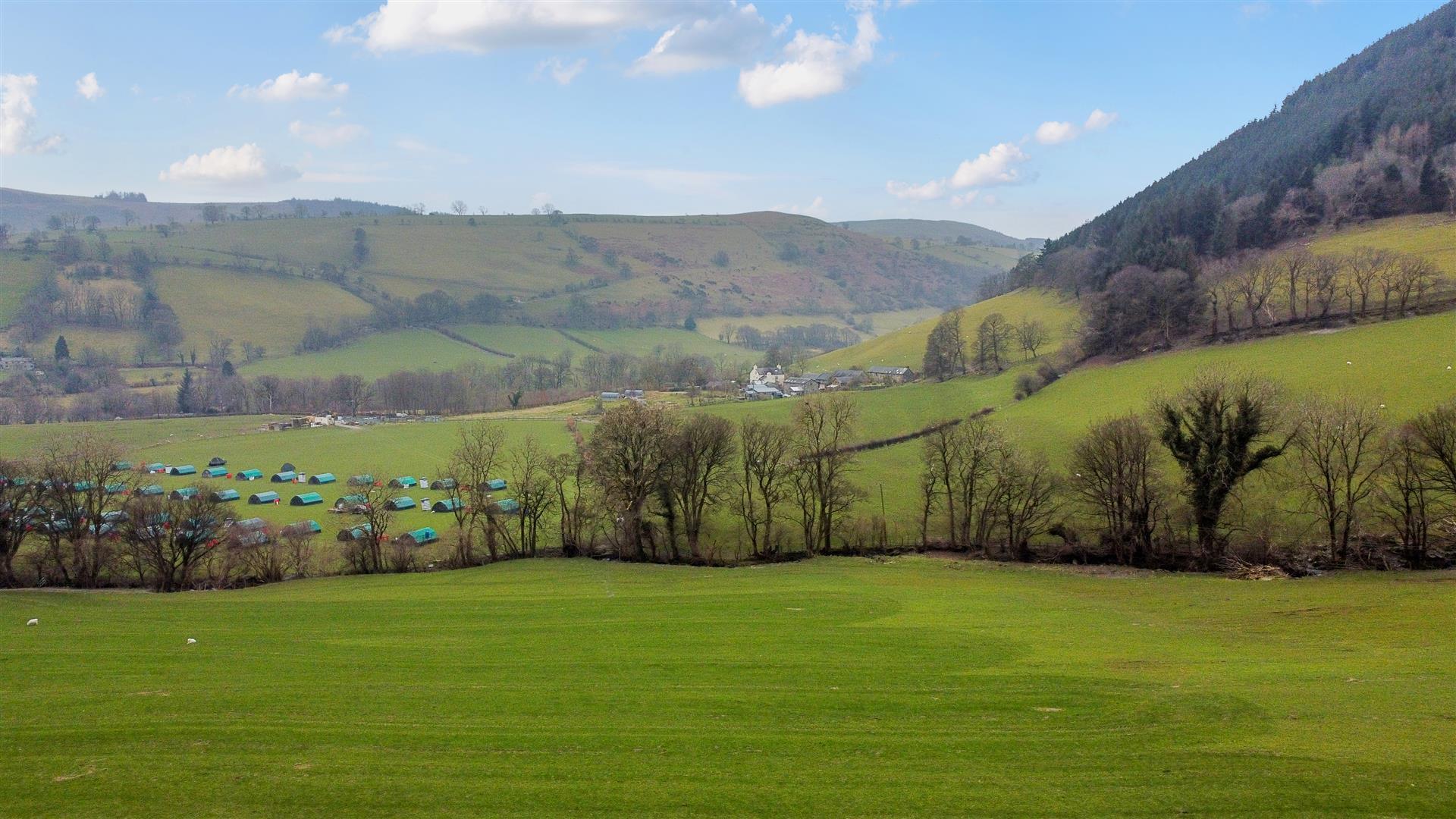 Property Image d40d5f77-9399-4992-8e7b-4de5f30325a1
