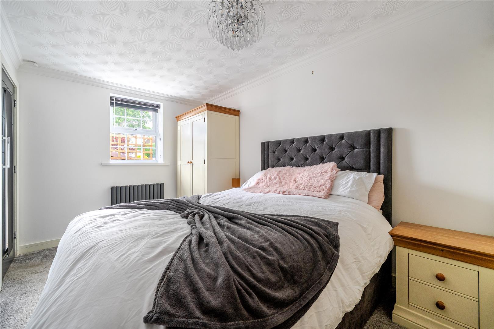 Property Image d42fdd3a-d357-4dd8-b83b-cadf6b2568cd