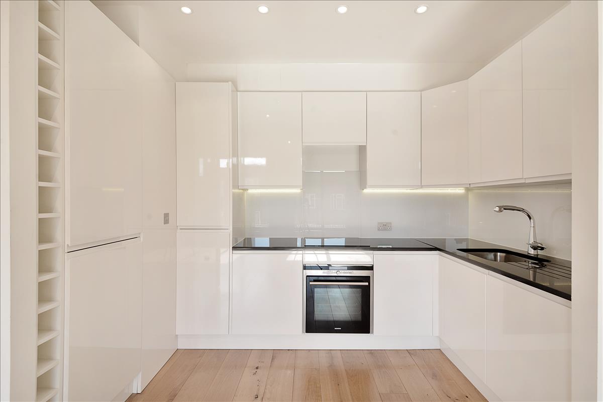 architecturally designed 2bed new build for rent in haggerston