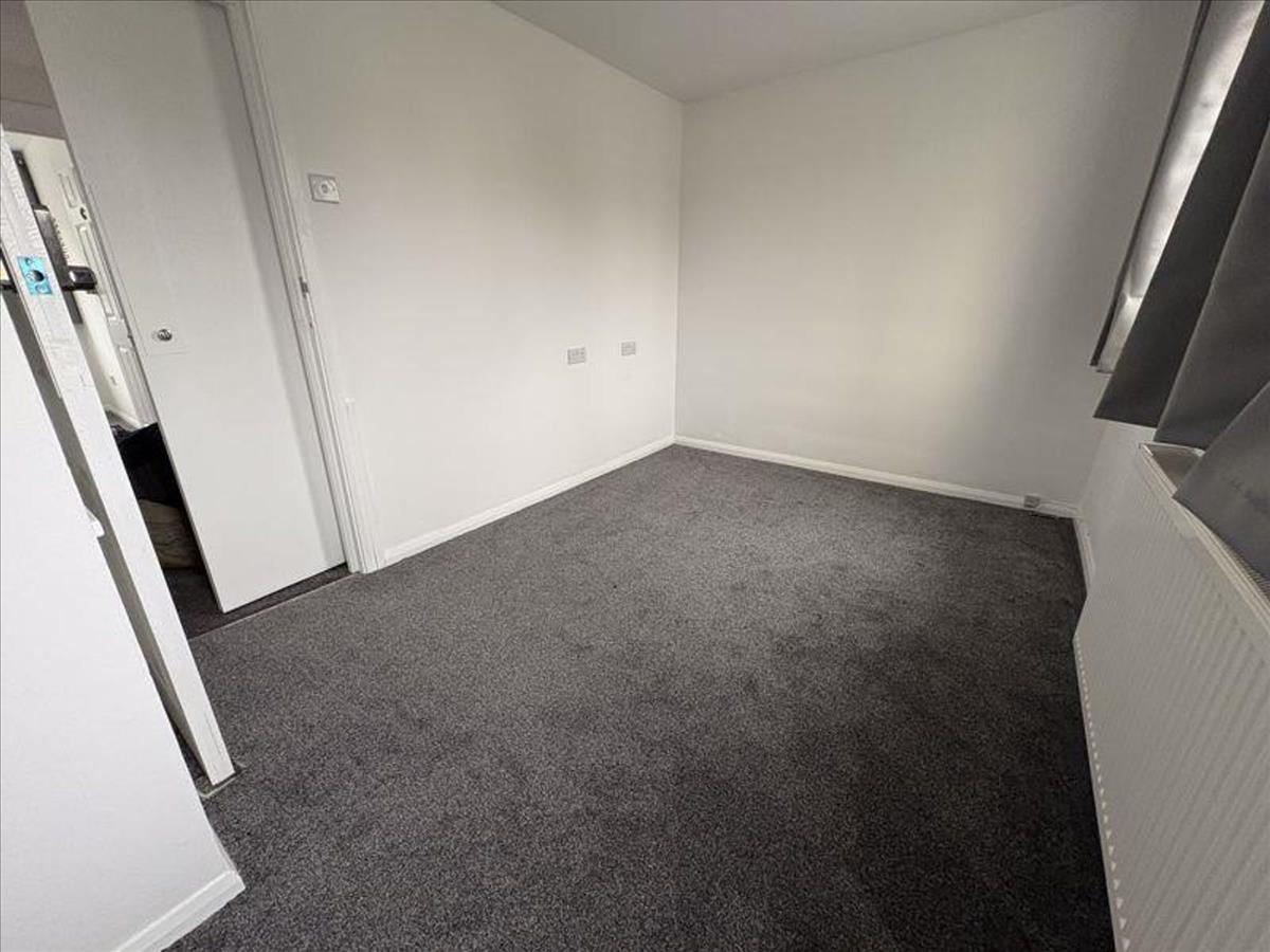 Property Image d43c889c-40d5-49d3-bf7b-5f020a74b360