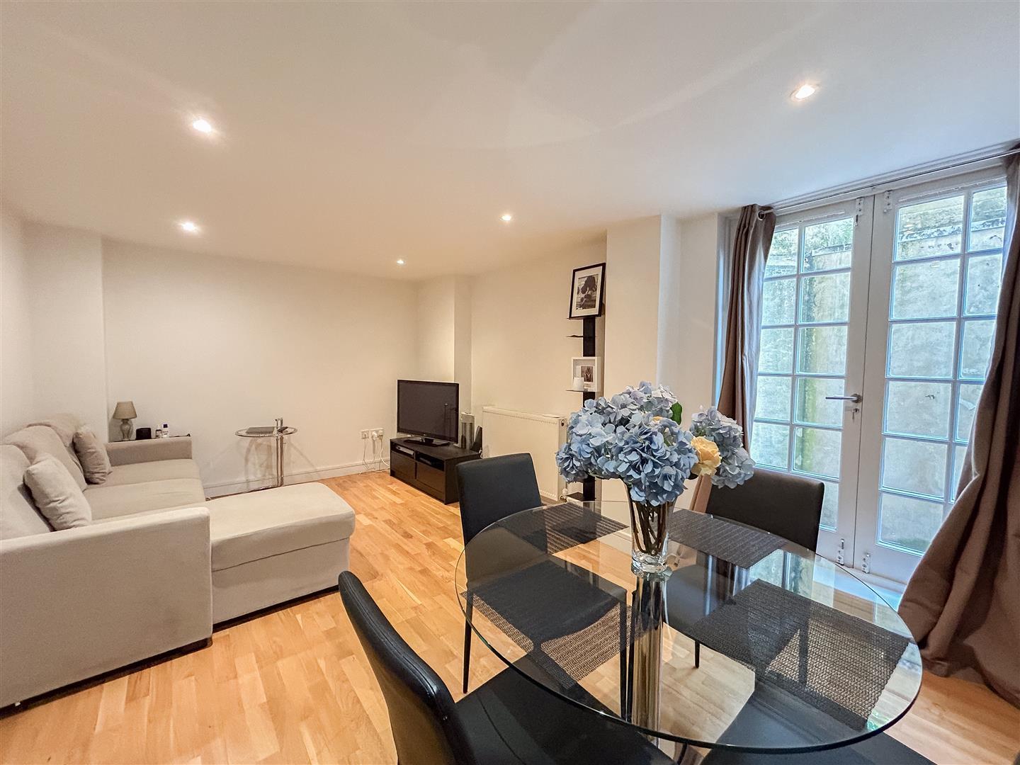 Property Image d44df4c2-4dde-4a9a-8a07-20f73a5866b4