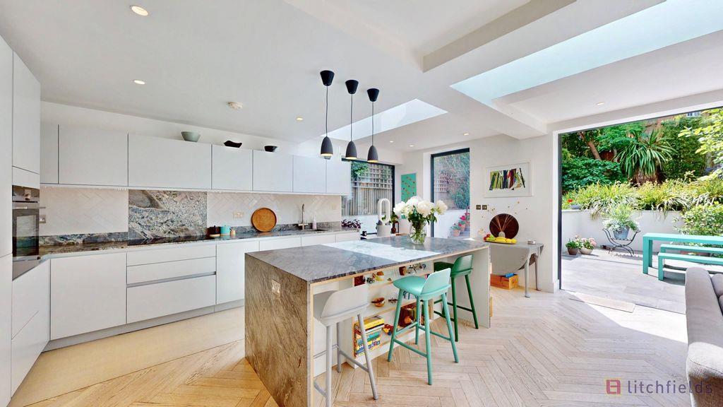 Property Image d45aaf60-42e6-49f4-a838-8e68039235e1