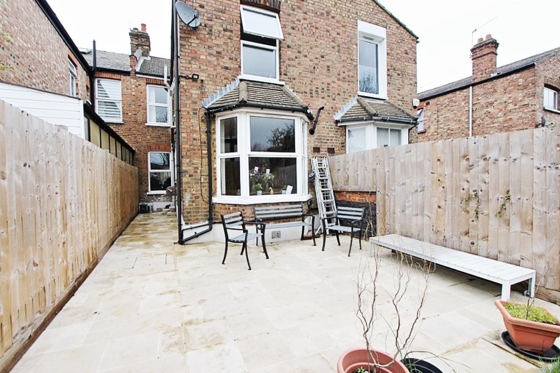 Property Image d48f3dd5-0a5a-438c-8bcd-c526d24138c2