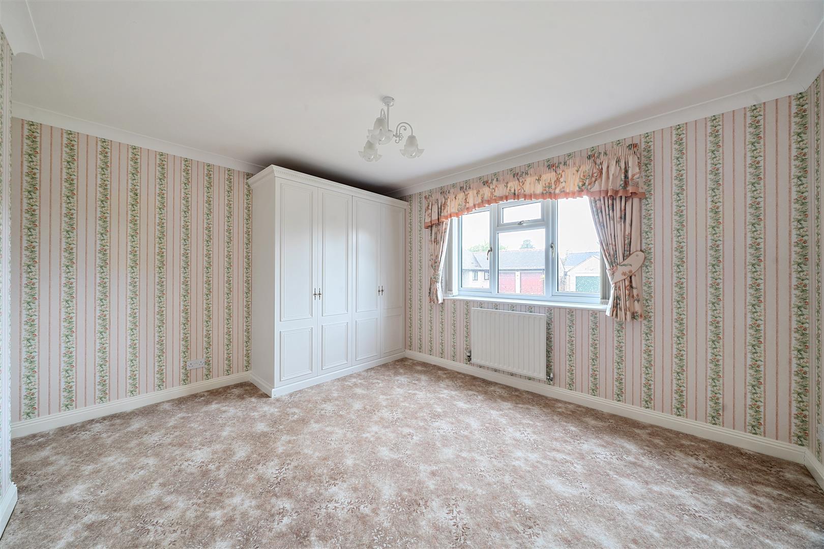 Property Image d492d137-a775-4676-bdc9-bb64281482a6