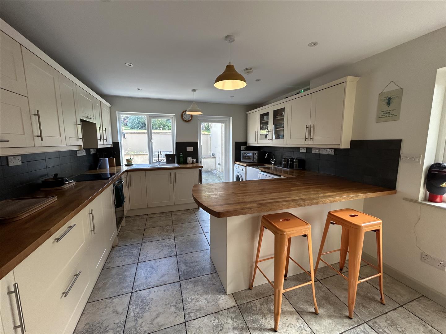 Property Image d49b2275-7d1d-4246-a854-80760d05917a
