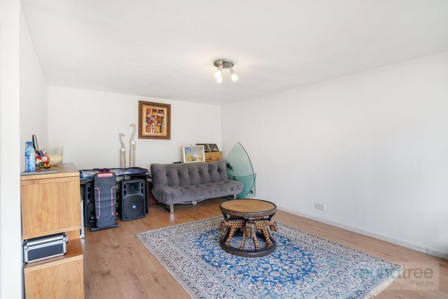 Property Image d4ae42d7-abab-40cb-80fd-4d39a0f5f061