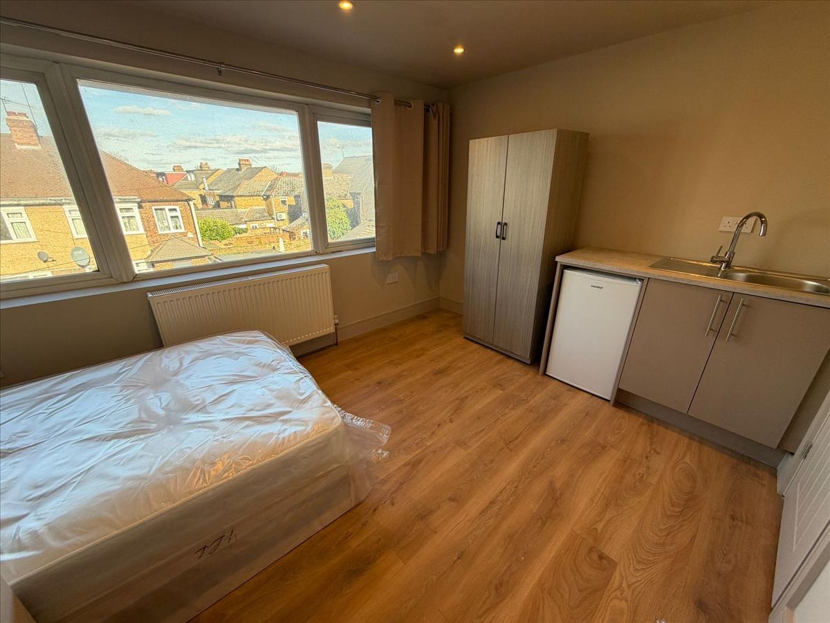 Property Image d4e0c2c3-b745-42c3-8535-74cb6ad71f2c