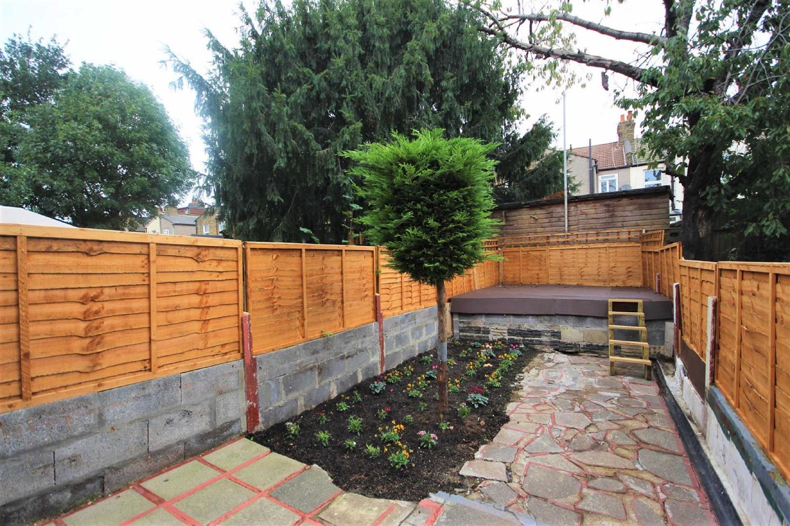 Property Image d4fdd131-4392-4211-8842-074e2fb5430c