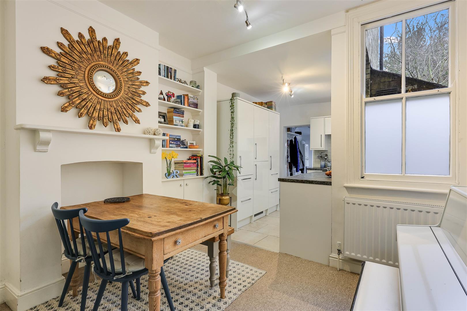 Property Image d50f40de-5a8c-46a5-a879-31272868648d