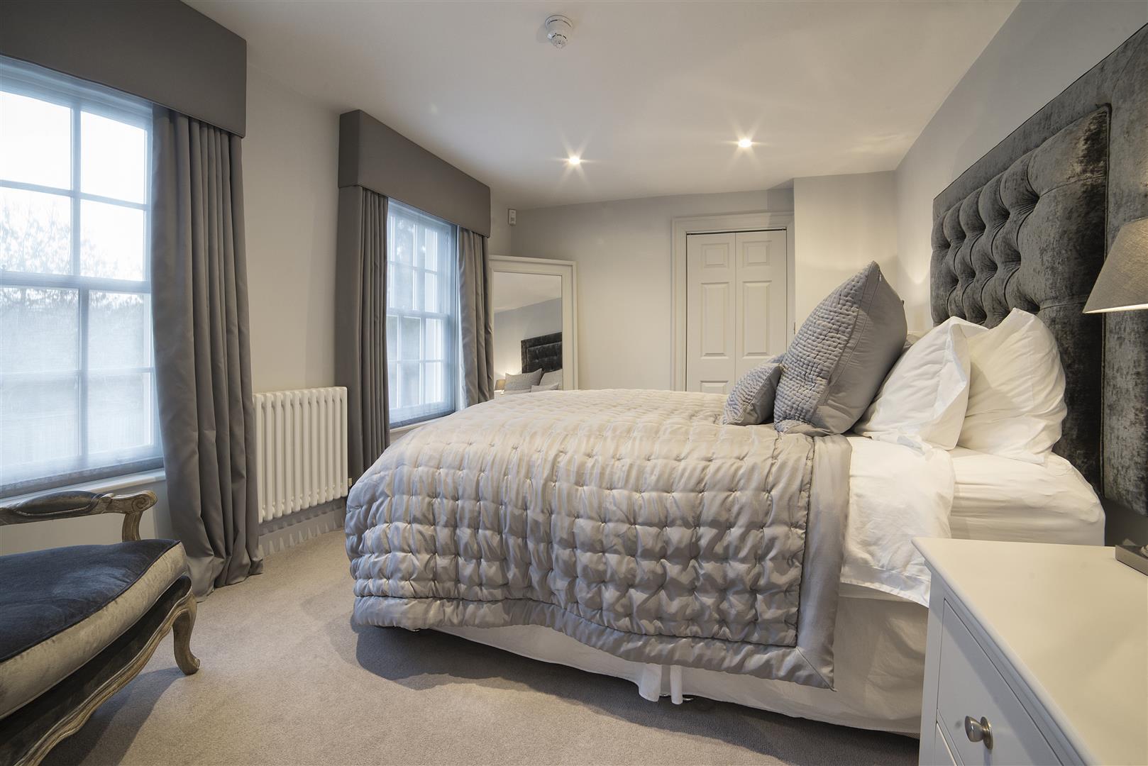 Property Image d51a0f76-0646-4aad-bcbd-e35d79bb778c