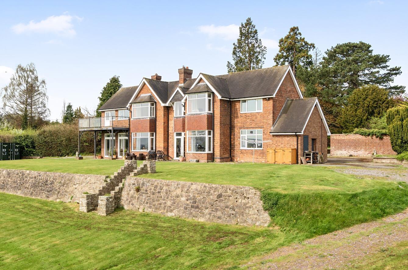 Property Image d541f8f8-7db9-4db0-83fd-24bef7811b3b