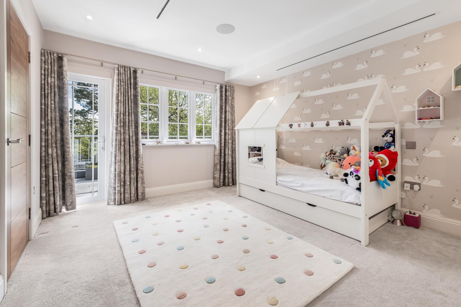 Property Image d545824b-f208-4066-b6e8-551b945eb292