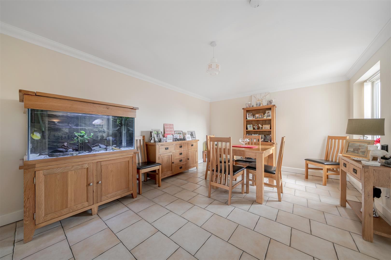 Property Image d55e4440-e50e-48c5-8492-1b3bbcccb2c5