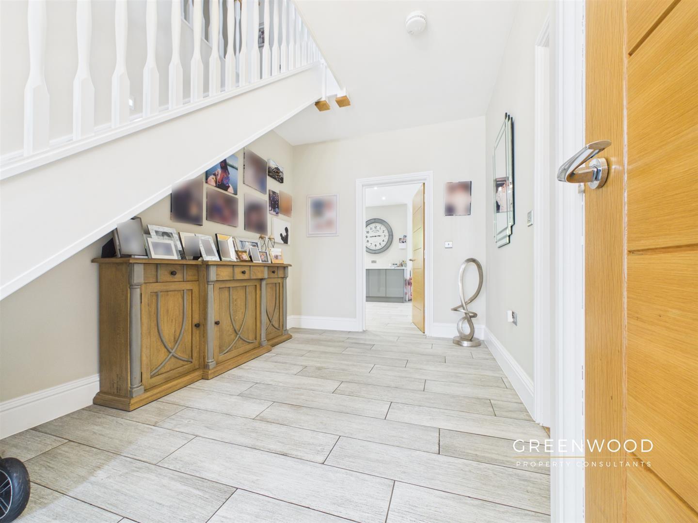 Property Imaged577ce17-3893-4636-af45-bc4d9c7f5612