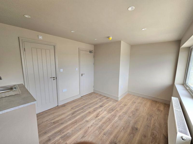 Property Image d57eea24-325d-401c-8fe7-d66187b6a55c