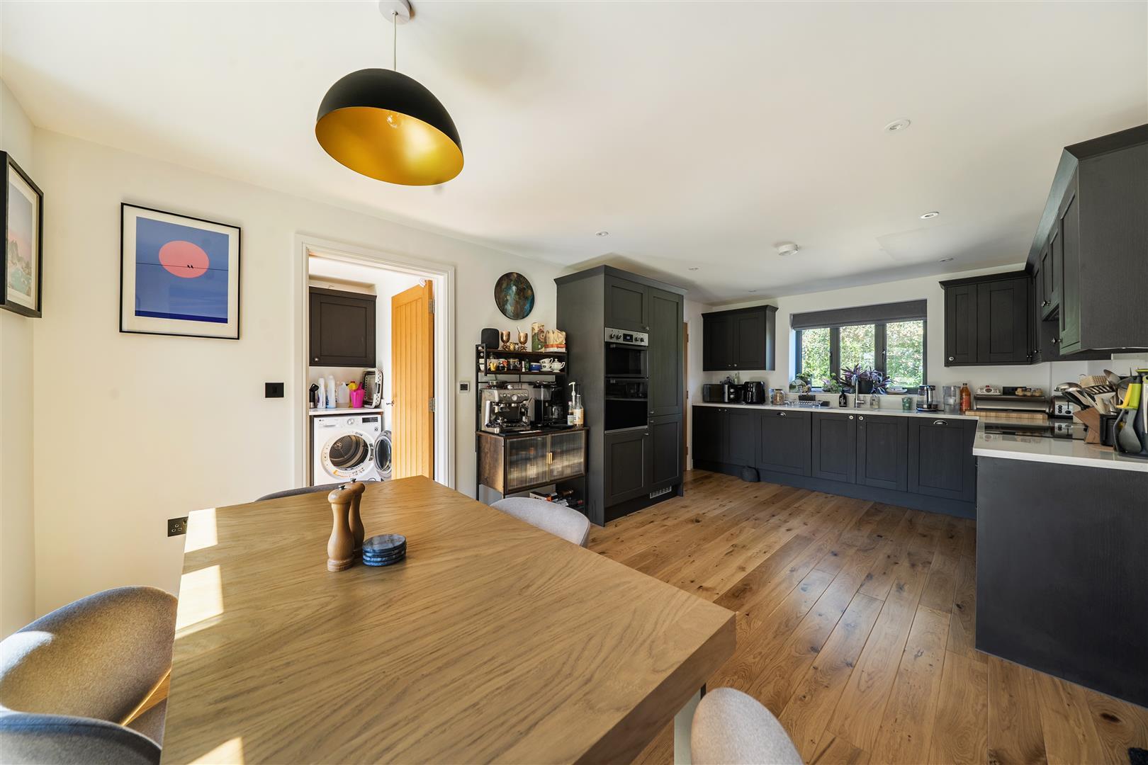 Property Image d5aa5f16-79d9-40e5-be07-39641866a46b