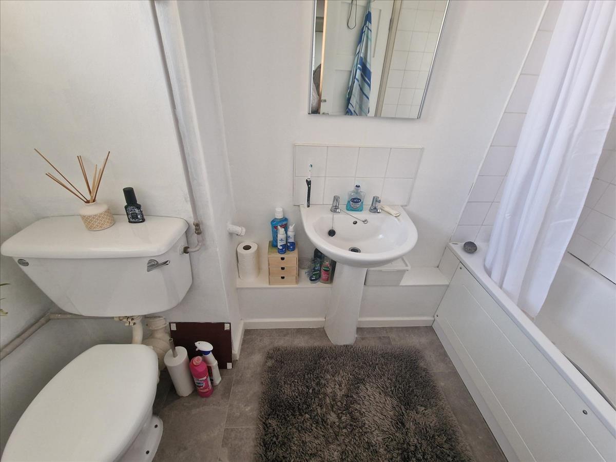 Property Image d5b3c050-e348-4d22-8e62-28d792daa249
