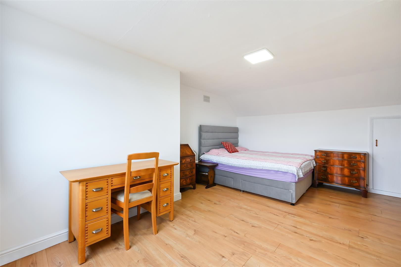 Property Image d5d16fbc-4874-4f79-8e1e-402197814893
