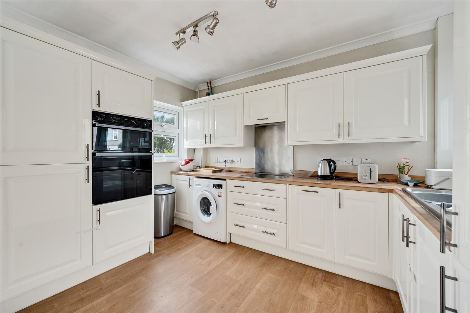 Property Image d5e03993-ed72-4400-8087-64e4dbe12beb