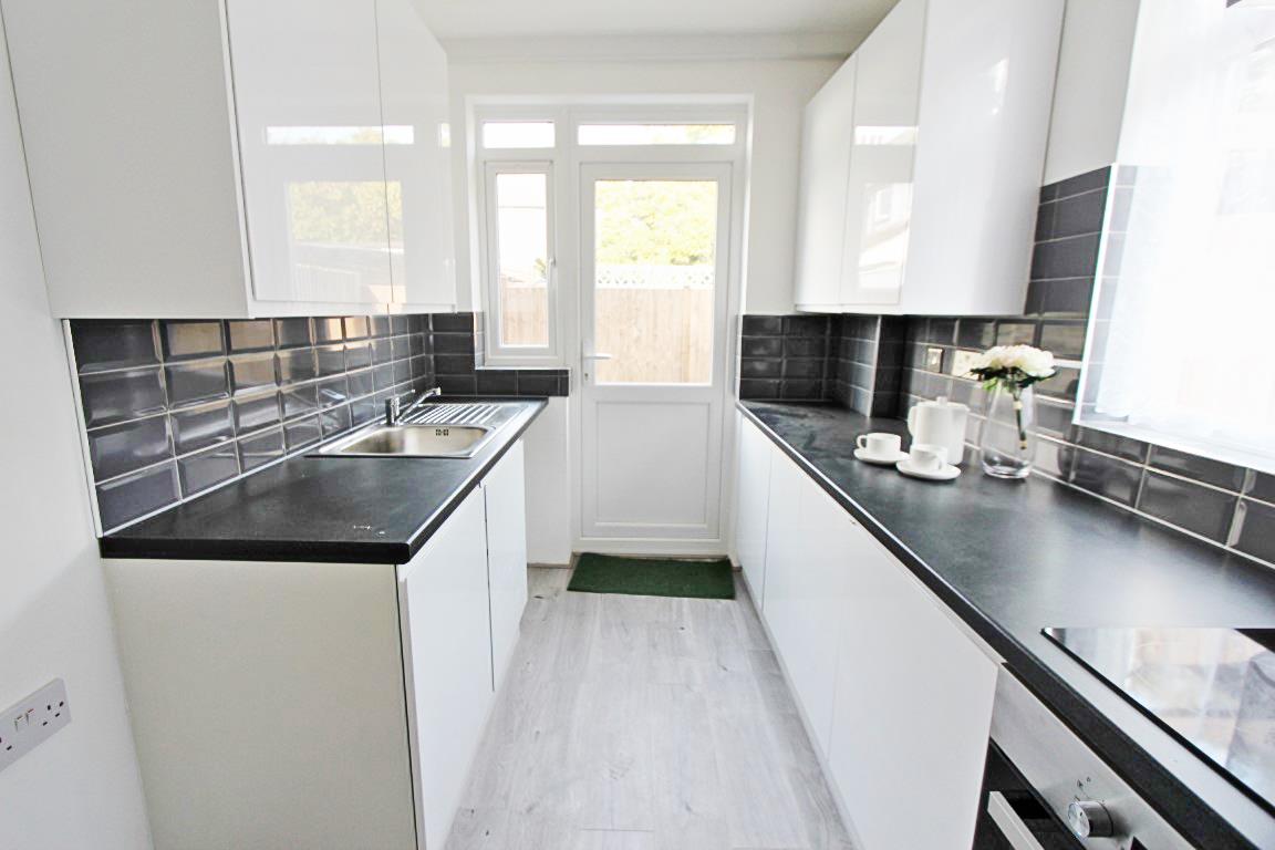 Property Image d5e41695-a5d2-4852-abbe-43ae48846f3a